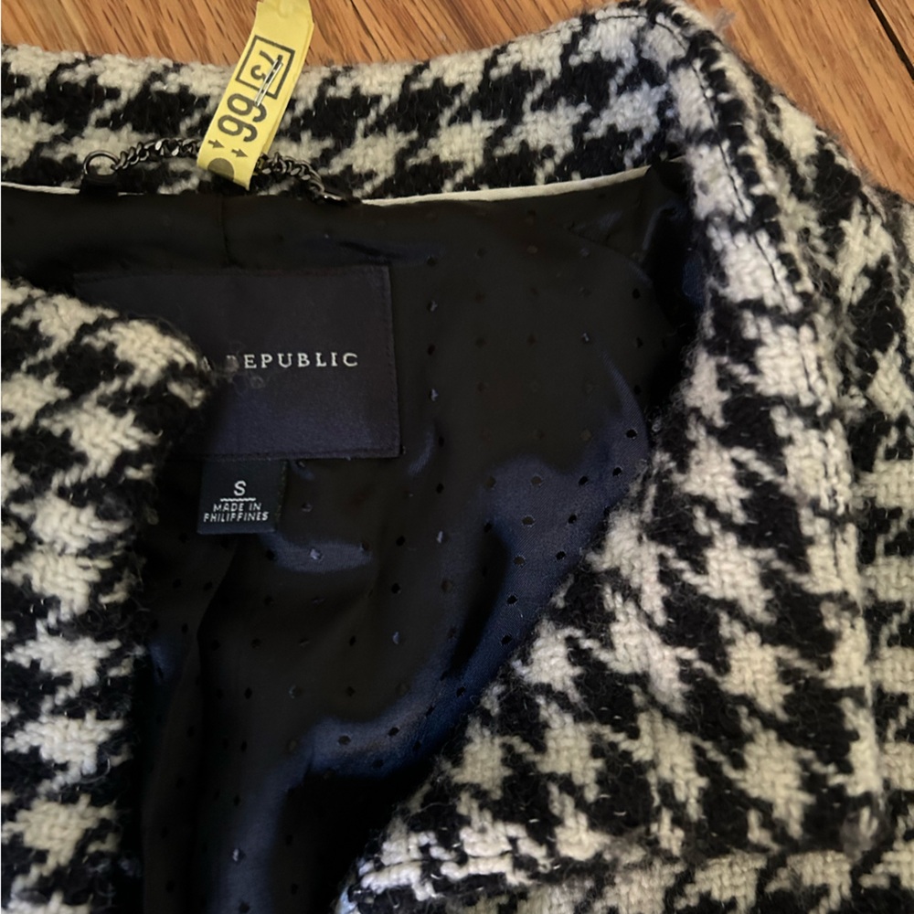 Wool Banana Republic Coat View 3